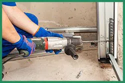 Quality Garage Door Service Portland, OR 503-594-4278 - installation-sid-gr-22m